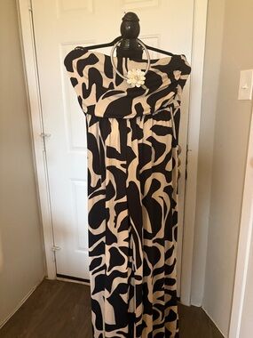 Derek Heart Black and Cream Printed jumpsuit.
